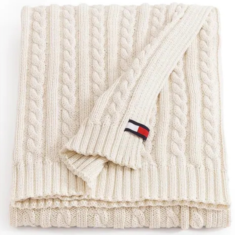 Tommy Hilfiger Ivory Cable Knit THROW. 50”x70”. New in the original package.